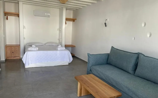 Sea Side Apartments In Ornos Beach