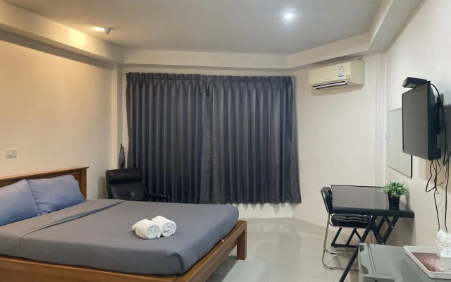 Thawat Hotel