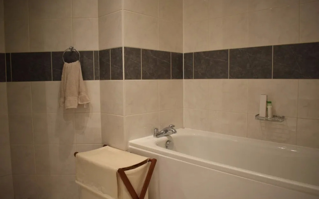 2 Bedroom Flat in Central London
