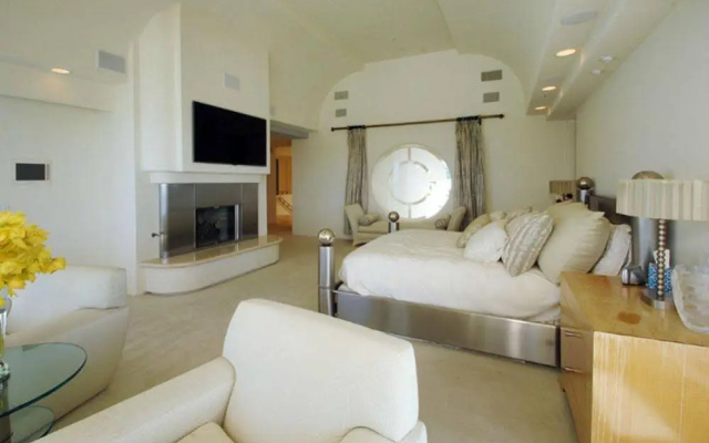 Malibu Spectacular Ocean View Mansion
