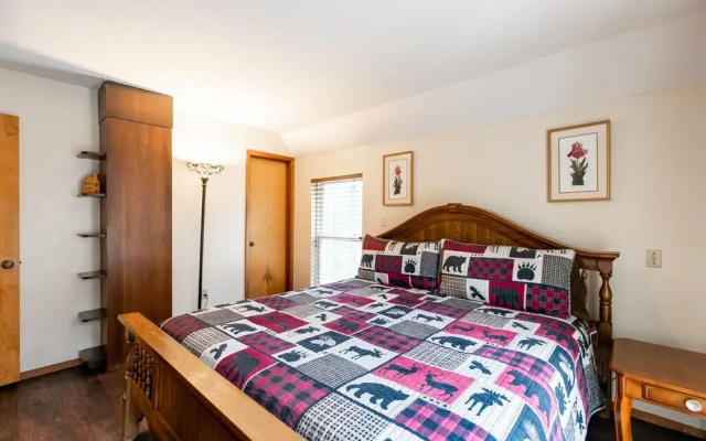 Smoky Mountains 5br 5ba Poolside Chalet