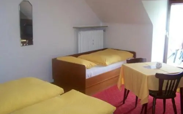 Hotel Am Ufer