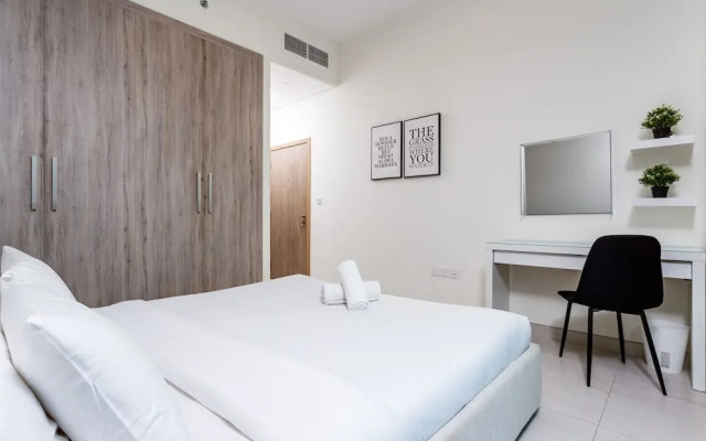 Spacious 2BR apartment with rooftop pool The Bay DT by 360 Vacation
