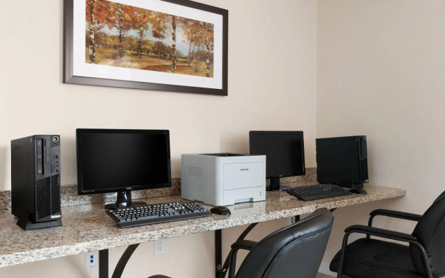 Days Inn by Wyndham Sioux Lookout