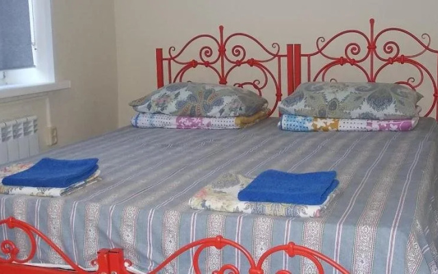 Mini-hotel "Medovyj"