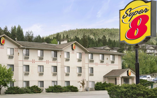 Super 8 by Wyndham Williams Lake BC
