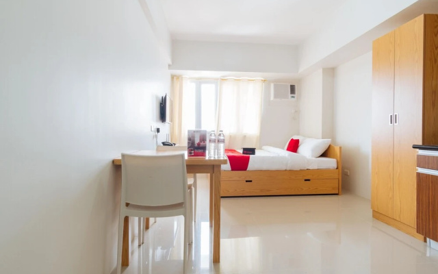 RedDoorz Plus @ Silk Residences Sta. Mesa
