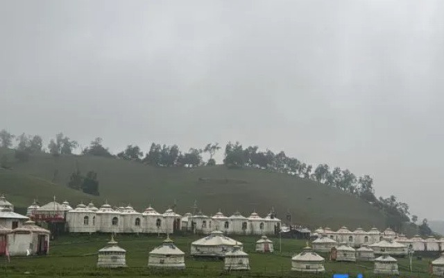 Lao Banzhang Inn (Guanshan Grassland Scenic Area)