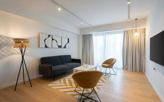 LIV Athinum 1 - Luxury Apartment 3C