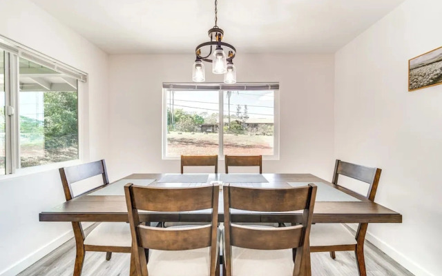 Close to Hiking & Beaches: Modern Keaau Home!