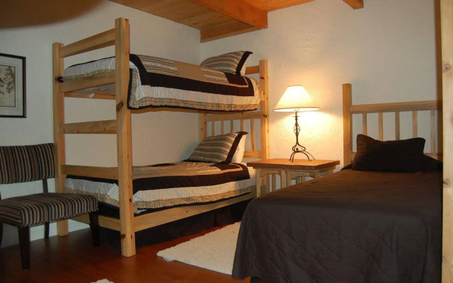 The Boulder Creek Lodge