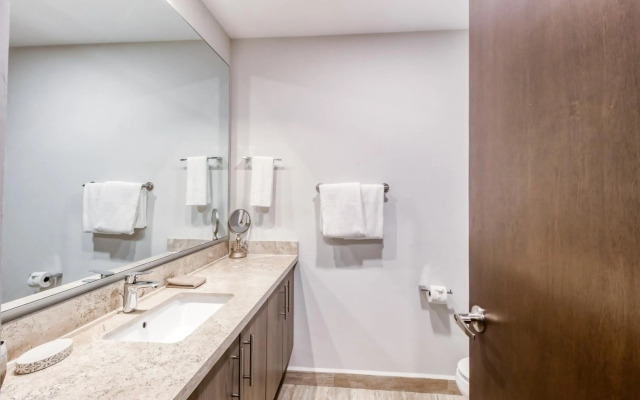 Sea Breezes Studio at Syrena 409