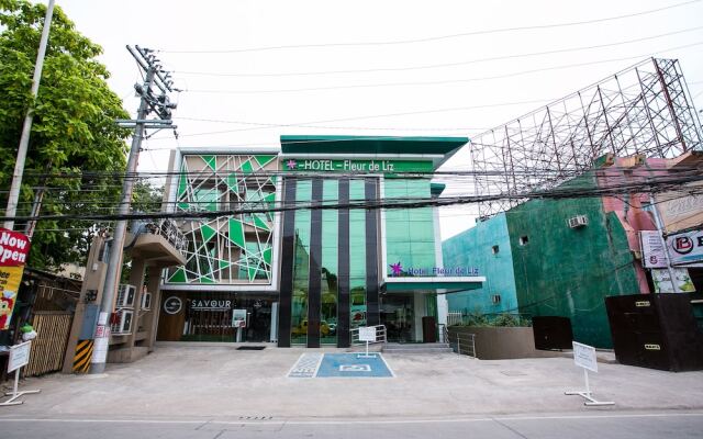 Отель Fleur de Liz - Tagbilaran Филиппины, Тагбиларан - отзывы, цены и фото номеров - забронировать отель Fleur de Liz - Tagbilaran онлайн вид на фасад