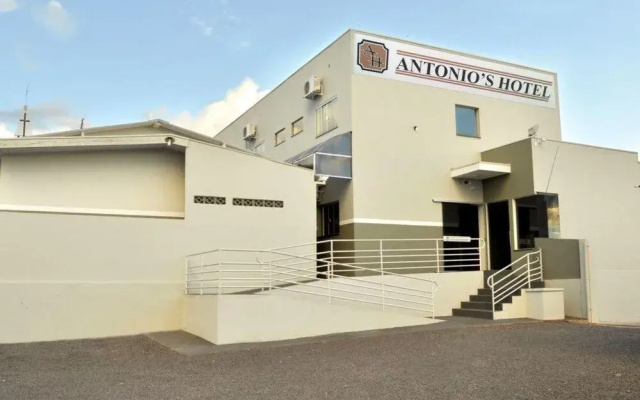 Antonio's Hotel