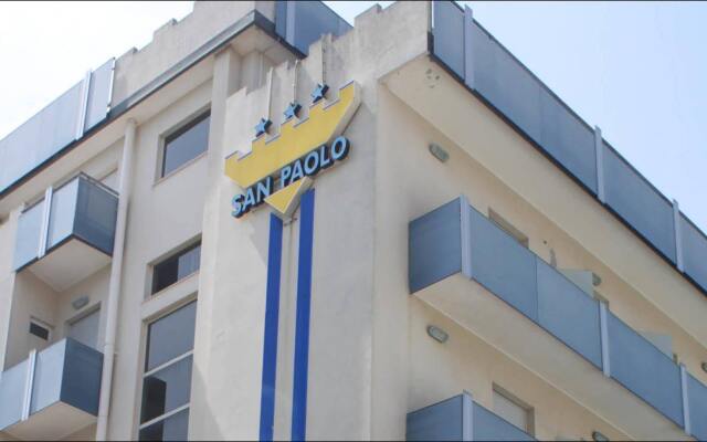 Hotel San Paolo Римини вид на фасад
