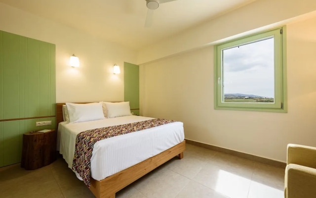 Plioni- Villas With Private Pool & Suites With Hot Tub