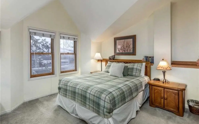 14th Street Townhomes #2 3 Bedroom Condo