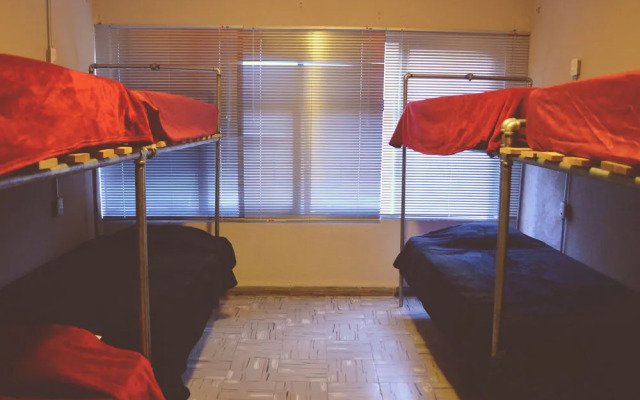 202 Hostal