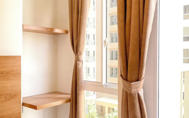 Good Place Studio Apartment At Tokyo Riverside Pik 2