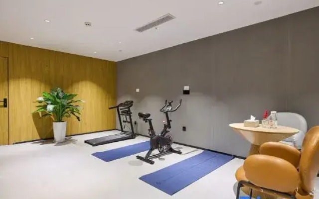 VYLUK Hotel (Lanzhou Wanda Mao Aotizhongxin Subway Station)