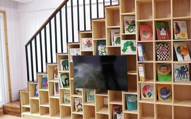 Toto House