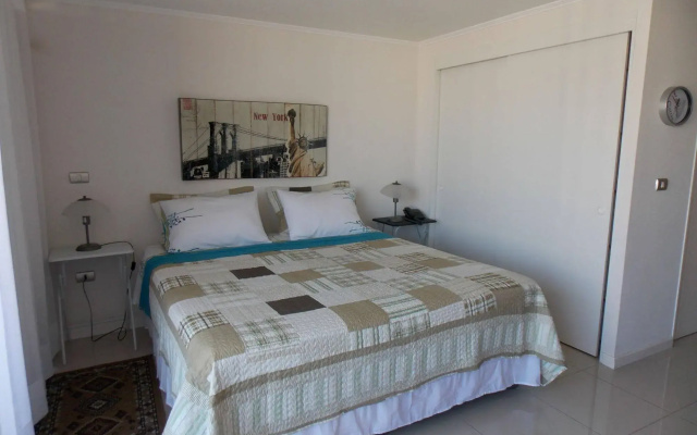 Santiago World Apartments
