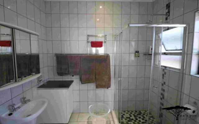 Acacia Grove Guest House