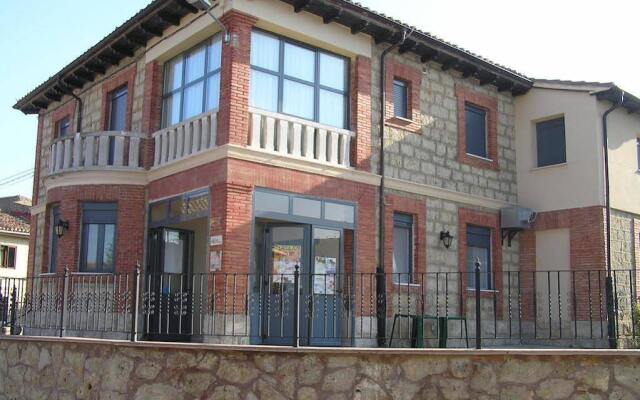 Hotel Rural La Consulta De Isar вид на фасад