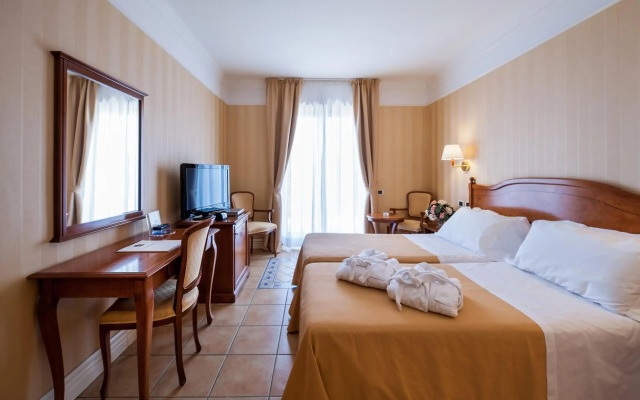 Dioscuri Bay Palace Hotel