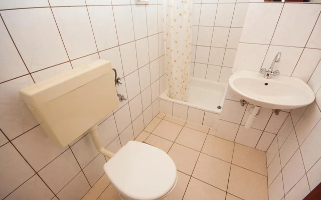 Awesome Home in Sibenik With Wifi and 3 Bedrooms