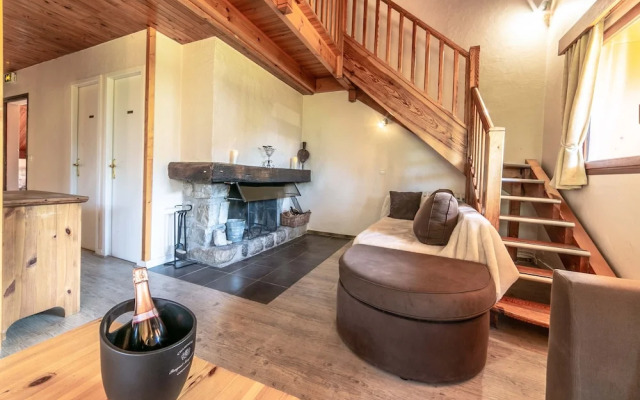 Authentic Chalet Méribel Village Close to the slopes
