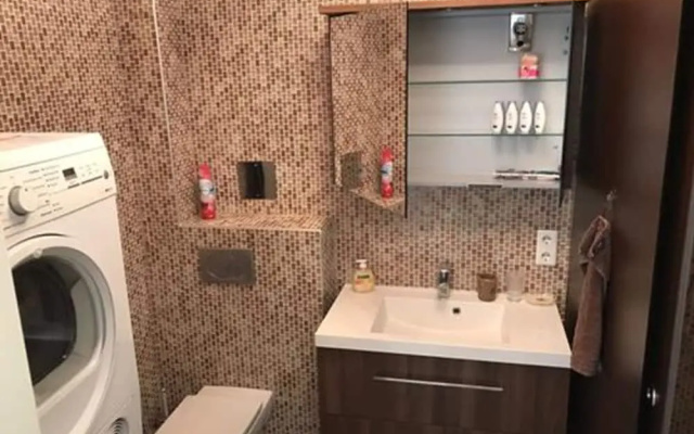 Apartment 1010
