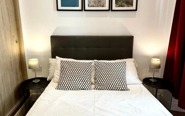 Fabulous City Centre One Bedroom Mayfair Apartment - Grand Central House