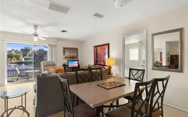 Venice Avalon Home - Three Bedroom Home