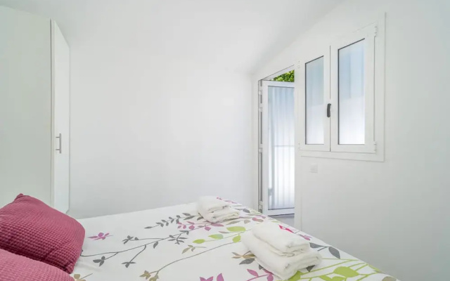 Apartment in Empuriabrava Near Beach