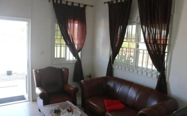 Dubbel woonhuis Selderiestraat Paramaribo