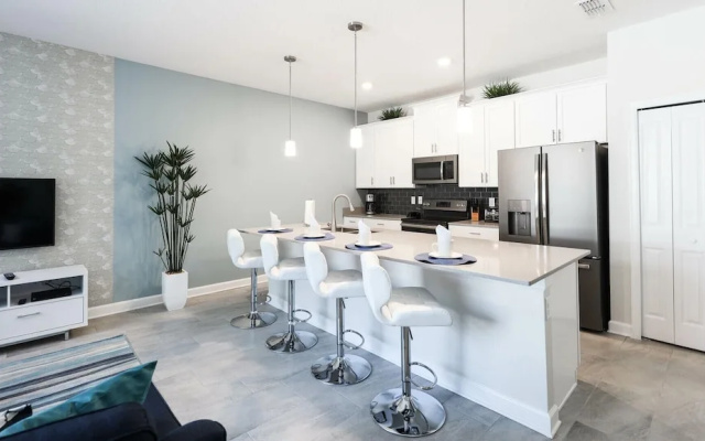 4815ds-non Renting February 1, 2023 Storey Lake