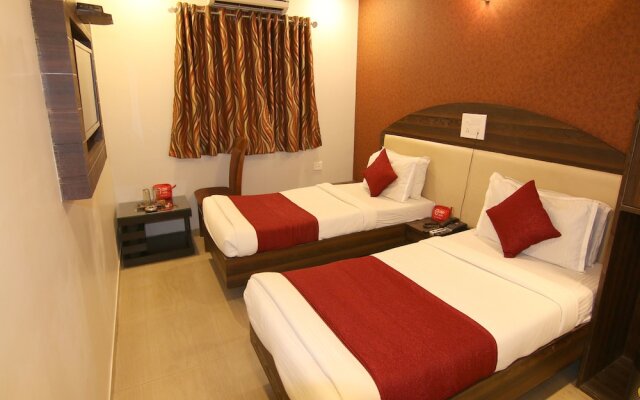Hotel Railway Inn in Thane, India from 59$, photos, reviews - zenhotels.com hotel front