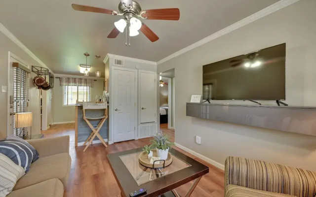 Walk to SFA Campus: Pet-friendly Nacogdoches Condo