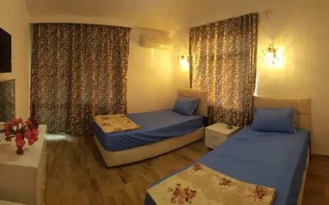 Mozaik Hotel Side