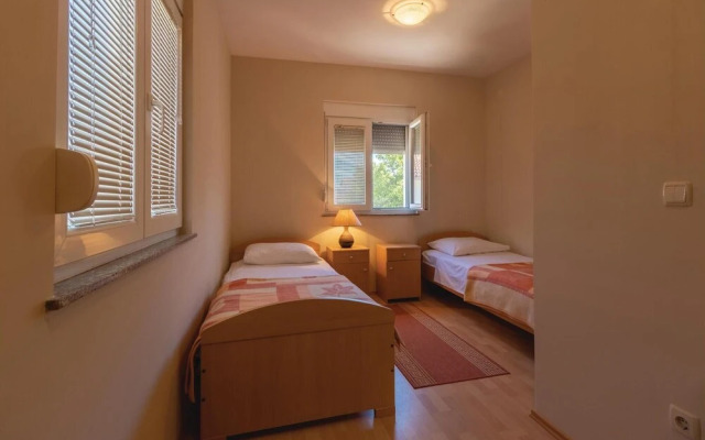 Awesome Home in Zadar With Wifi and 2 Bedrooms