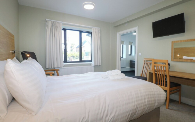 Marine Court Suite