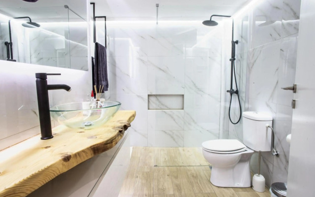 Luxury apartment 115m2 in the heart of Athens