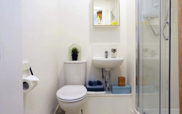 Studio for STUDENTS-NEWCASTLE UNDERLYME