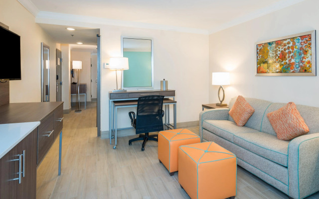 Holiday Inn Express & Suites Nassau by IHG