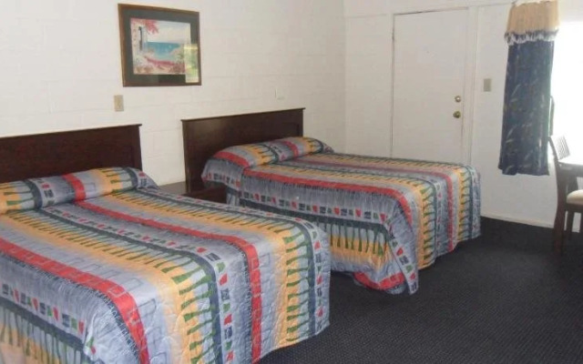 Deluxe Inn Palacios