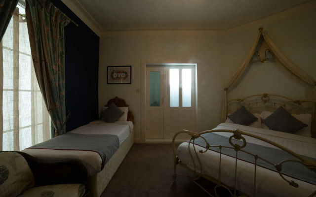 Fines Bayliwick Hotel