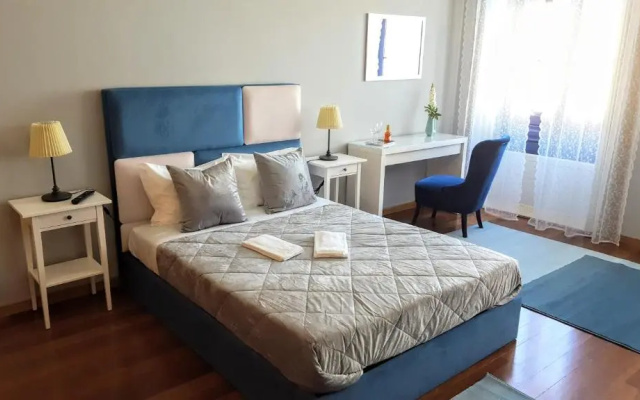 Cool Guesthouse