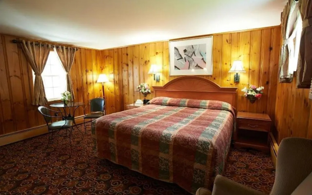 Lantern House Motel
