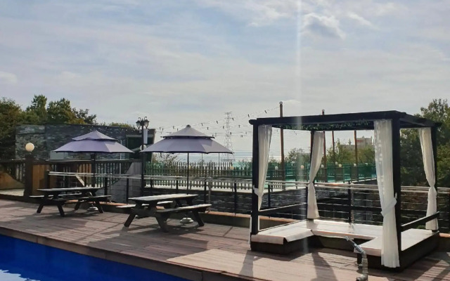 Arirang Hill Hotel & Resort
